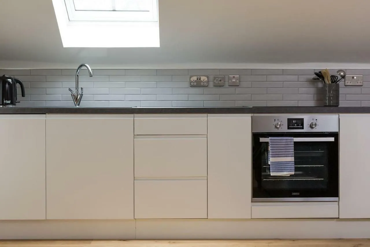 בית נופש אדינבורו Joivy Trendy 1-Bedroom Main Door House In New Town בריטניה